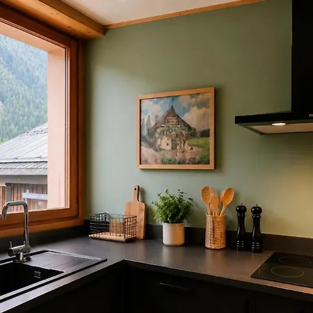 Bright With Balcony And Mont Blanc View Chamonix